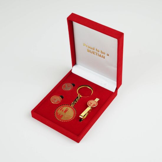 Customized Box with Coat Pin, Tie Clip & Coin এর ছবি